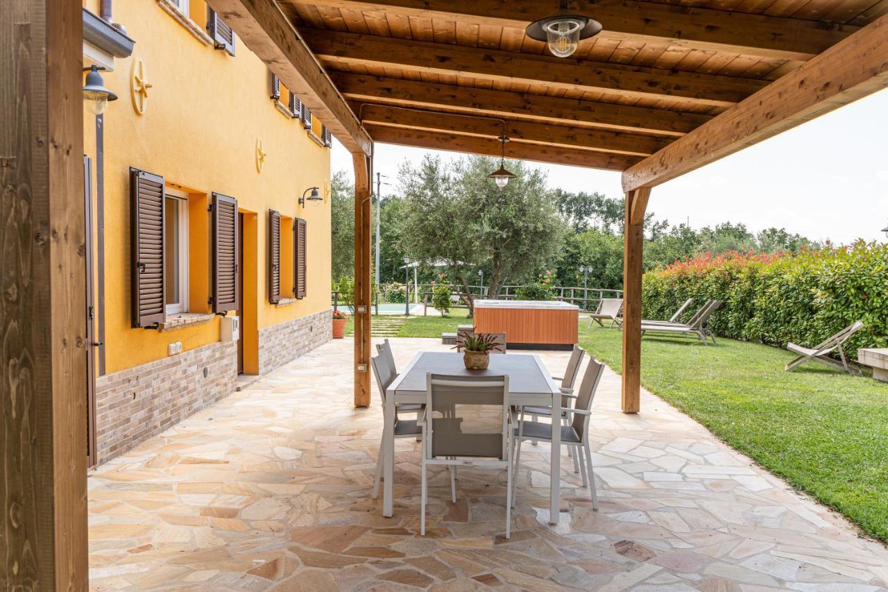Montenovo Country House Ostra Vetere Exterior photo